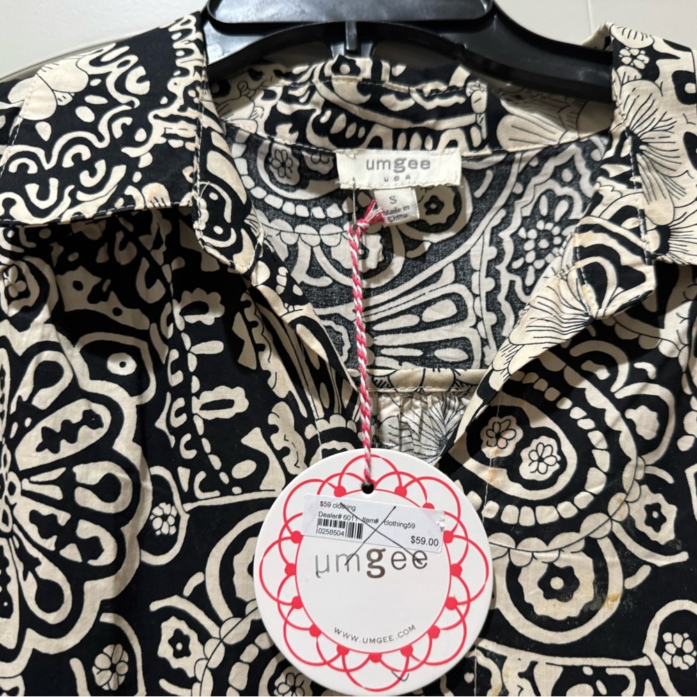 UMGEE- Size Small 💯 Cotton dress. NWT Darling dress is a year around staple!